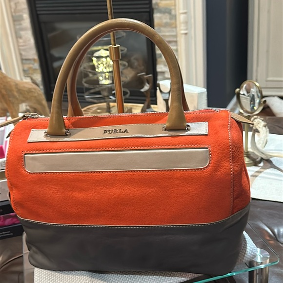 Authentic Furla Laila Bauletto Medium Satchel in Orange & Expresso Brown, EUC - Picture 11 of 16